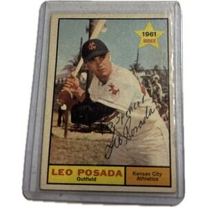 Leo Posada‎ #39 signed autograph auto 1961 Topps Baseball Trading Card